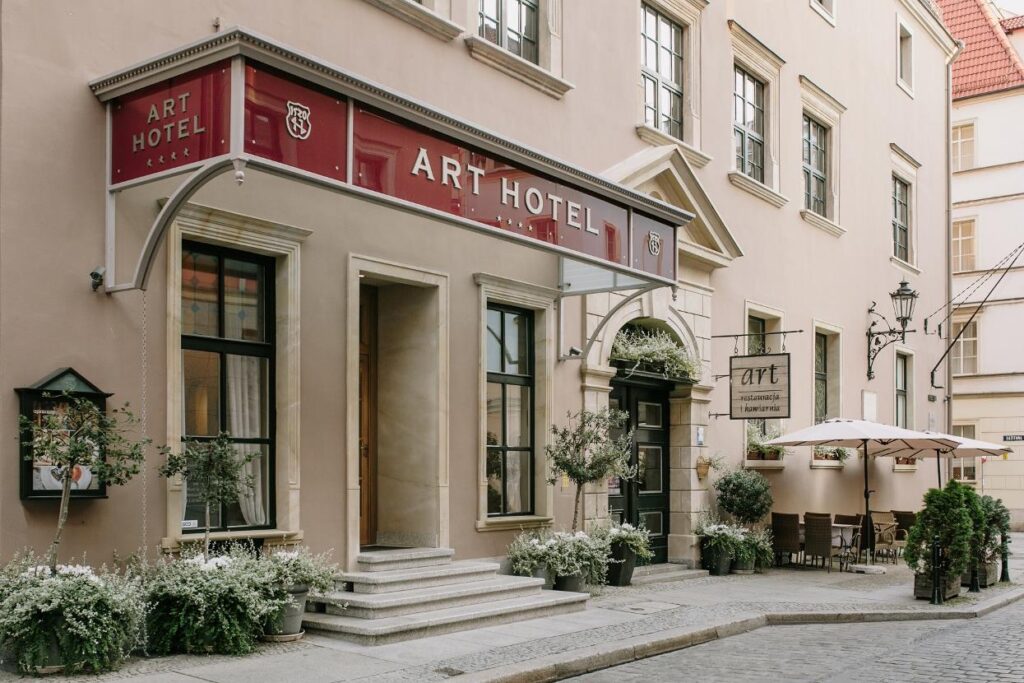 Cristal Casino ArtHotel